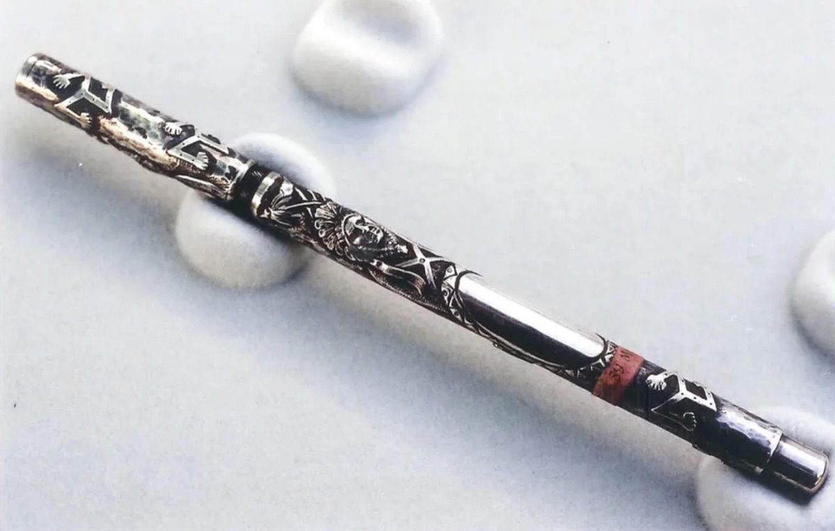 Parker No. 60 gold-filled fountain pen with the Awanyu Aztec design